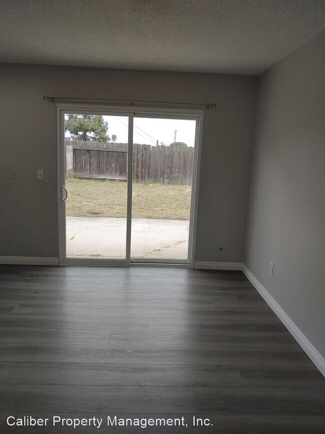 Foto del edificio - 4 br, 2 bath House - 1740  N Baker Ave.