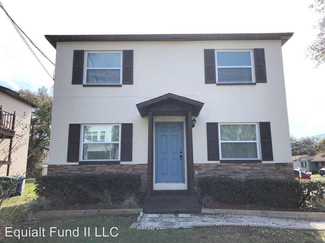 Primary Photo - 5418 W Ingraham St