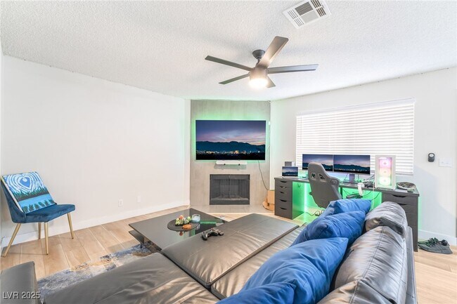 Foto del edificio - 924 Falconhead Ln