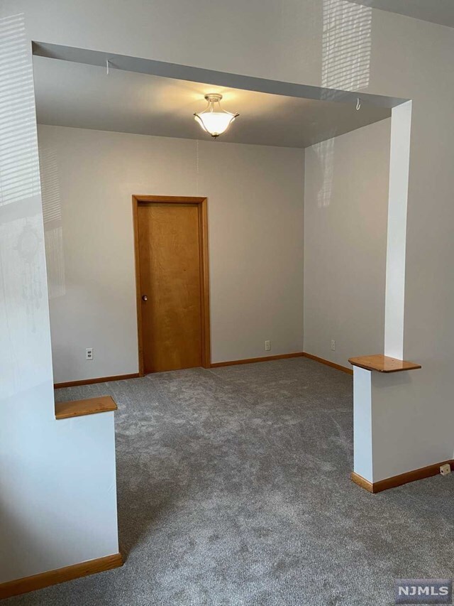 Building Photo - 124 Grand Street, Unit 2