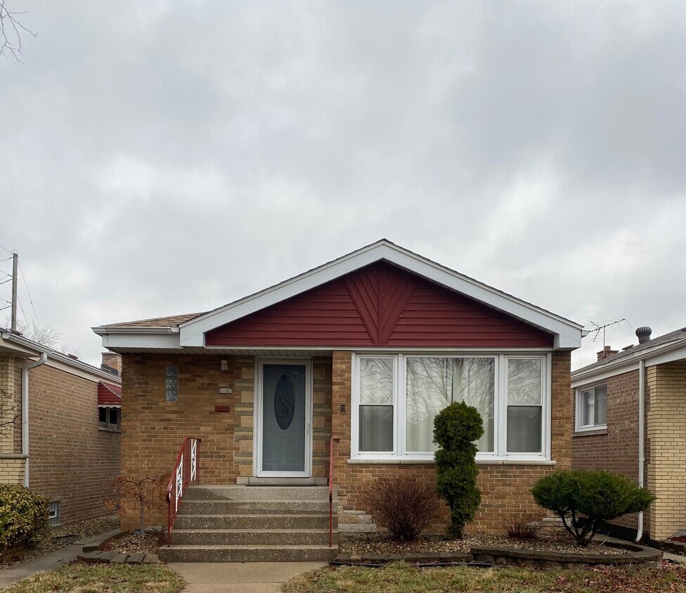 5107 S New England Ave, Chicago, IL 60638 House Rental in Chicago, IL