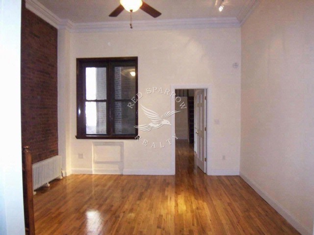 Building Photo - 151 W 82nd St