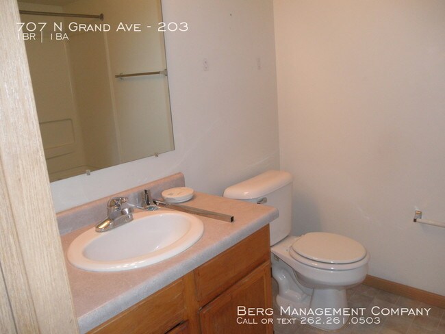 Building Photo - One Bedroom w/Den