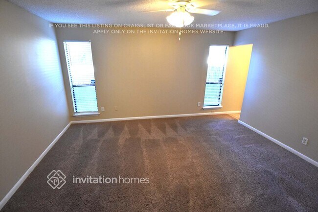 Foto del edificio - 3381 Maiden Voyage Cir S