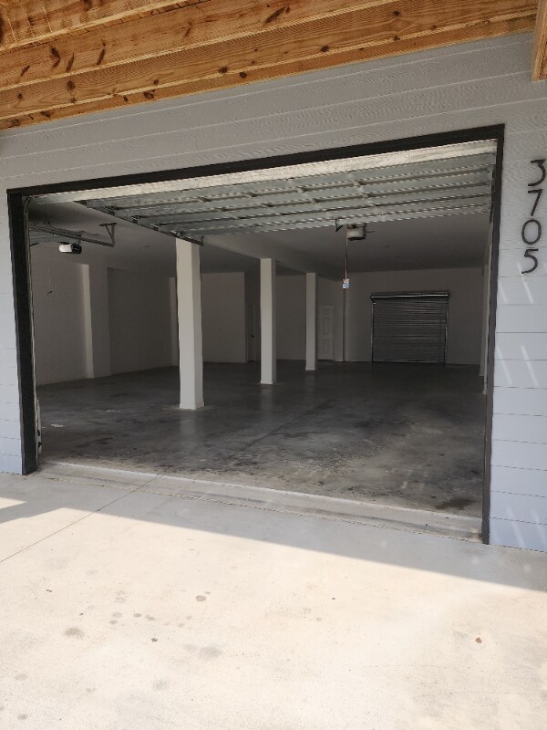 Foto del edificio - 3705 Oakview St
