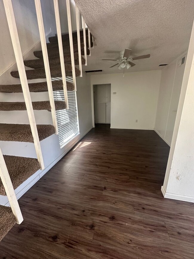 Building Photo - 4801 Belle Ter