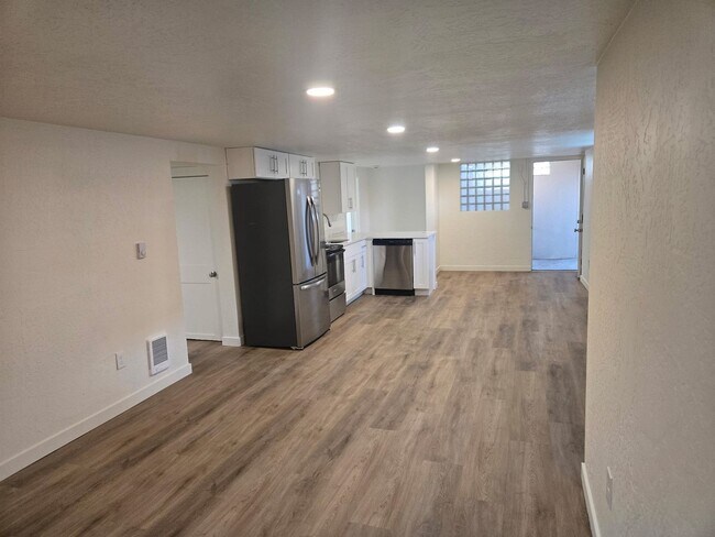 Building Photo - Garland Triplex