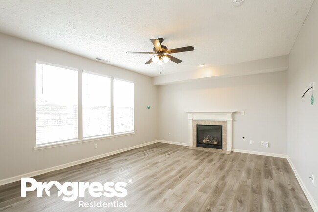 Building Photo - 9110 Cornus Ct