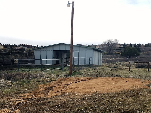 Building Photo - Furnished Three Bedroom HORSE Property in N. Prescott