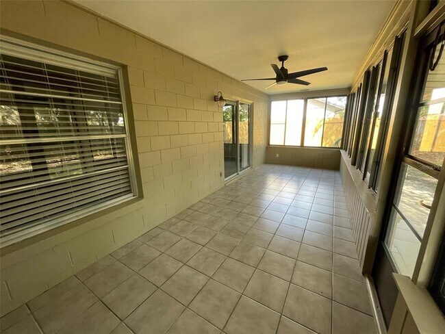 Building Photo - 110 Grove Hollow Ct
