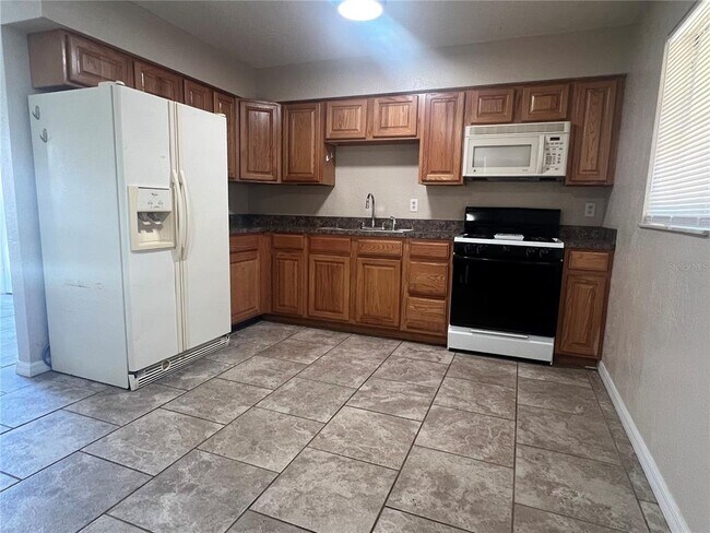 Foto del edificio - 2050 N Highland St