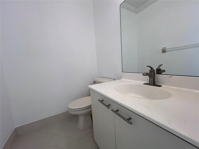 Foto del edificio - 725 NW 156th Ave
