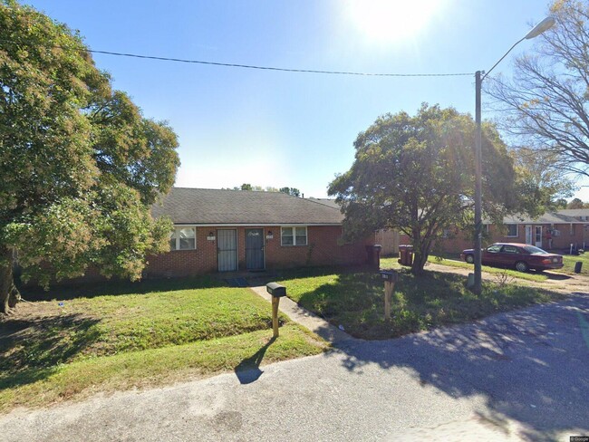 Photo - 2018 Pond Lane House