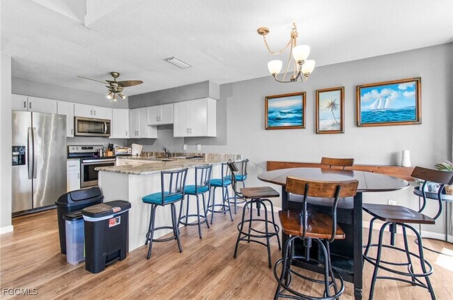 Building Photo - 17404 Dumont Dr