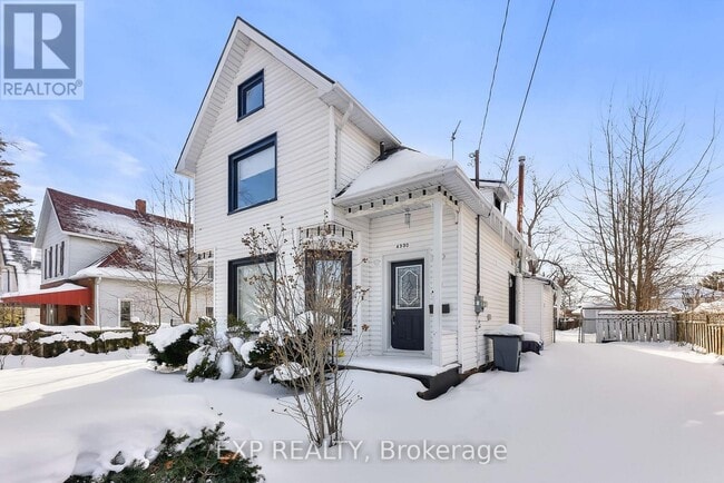 Building Photo - 4330 Simcoe St