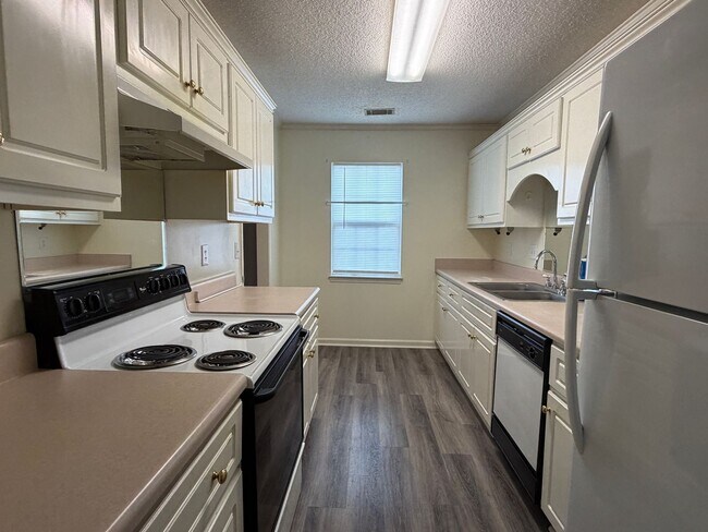 Foto del edificio - 4420 Misty Cove Ct