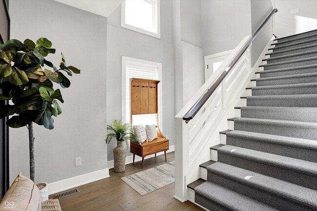 Building Photo - 816 East 21st St