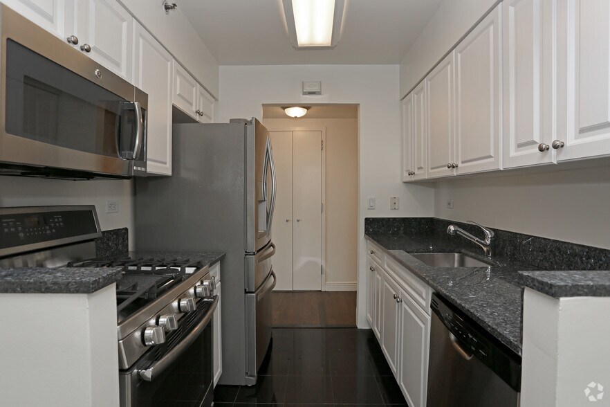 The Caroline Rentals New York, NY