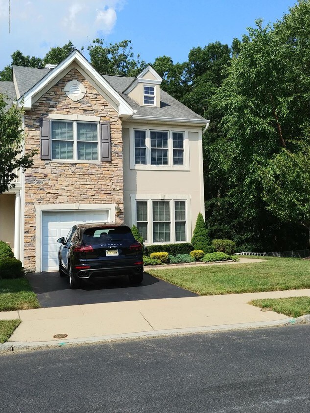 Primary Photo - 41 Osprey Dr