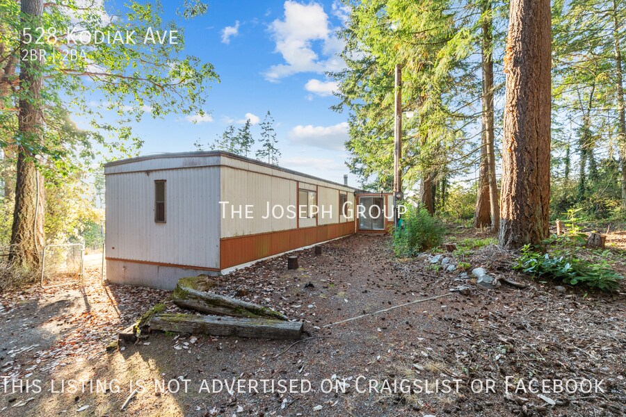 Pacific Northwest living in this 2 bed/2 b... House for Rent in