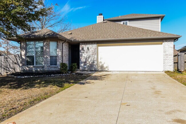 Building Photo - 321 Rustic Grove Ln
