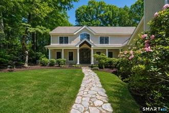 Building Photo - 39 Powder Horn Hill Rd