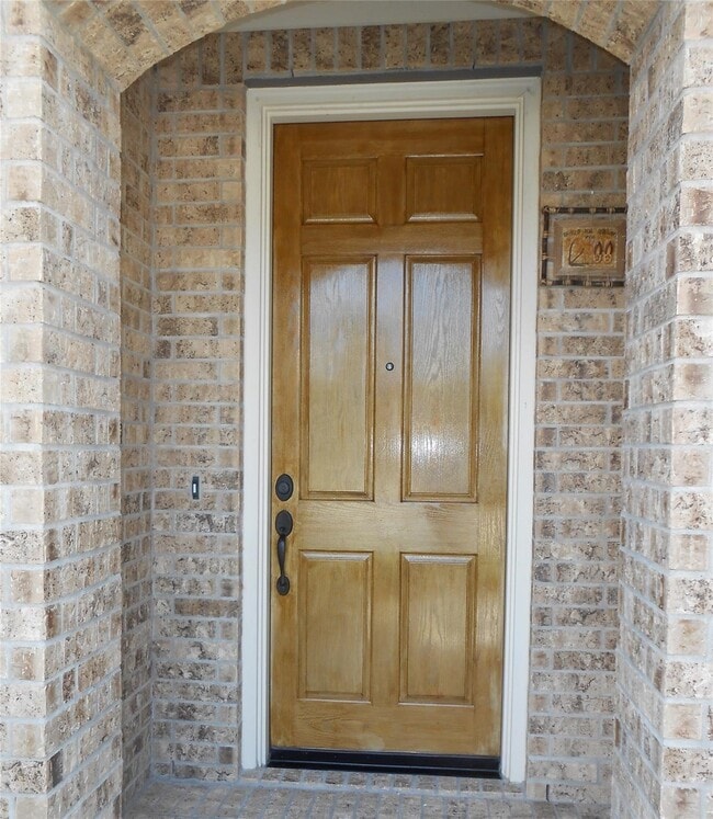 Building Photo - 11 Vershire Cir