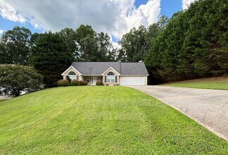 Building Photo - 4710 Middleboro Ln