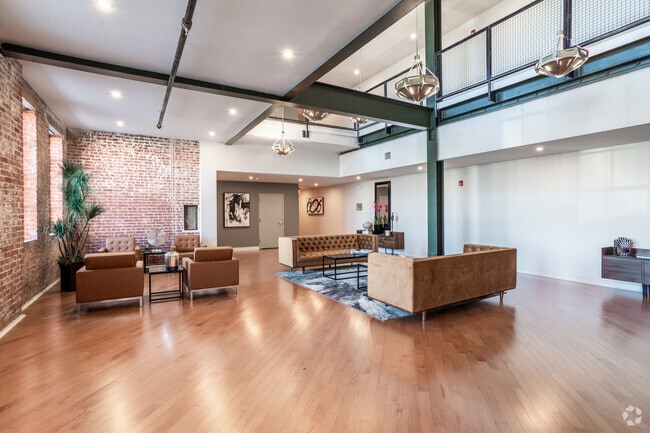Lobby Photo - The Willows at East Greenville