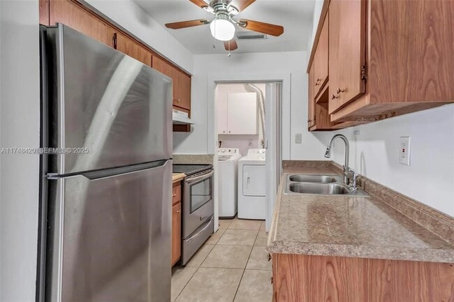 Building Photo - 812 SW 13th St