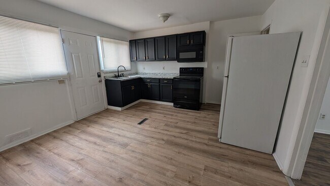 Foto del edificio - Cozy 3 Bed 1 Bath Harrisburg Home - Available Now!