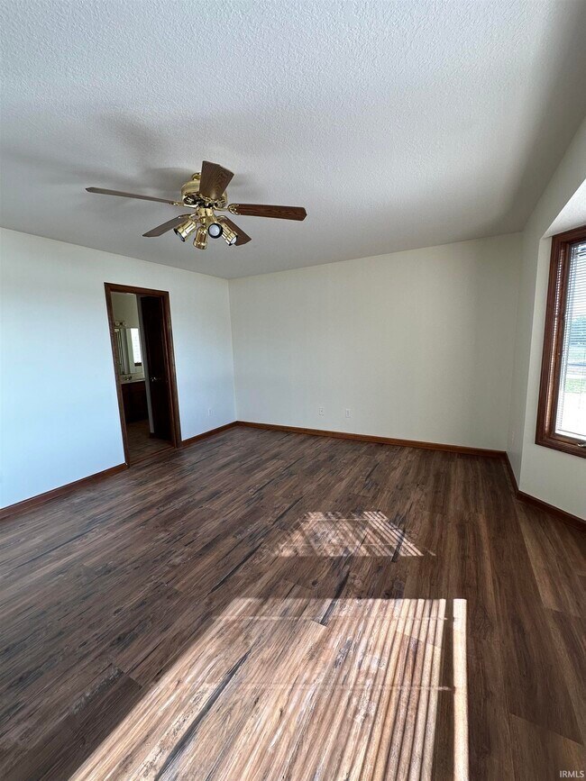 Foto del edificio - 22611 Campbell Rd