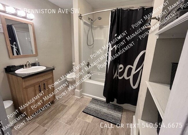 Foto del edificio - 2047 Denniston Ave SW