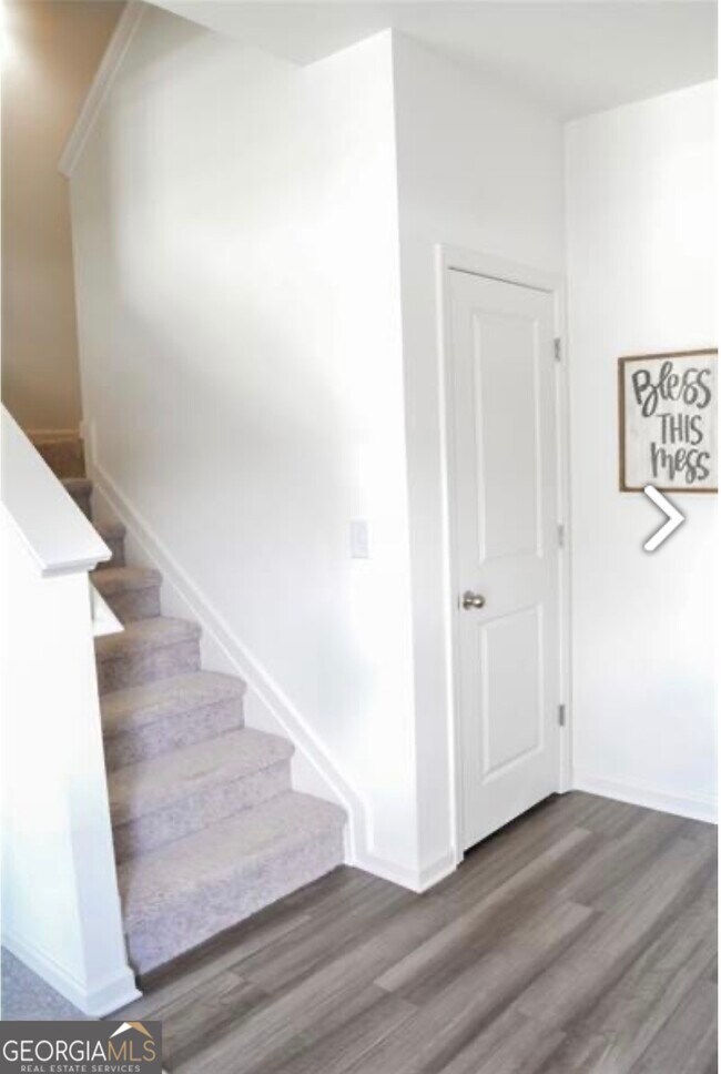 Foto del edificio - 7584 Saffron Ave