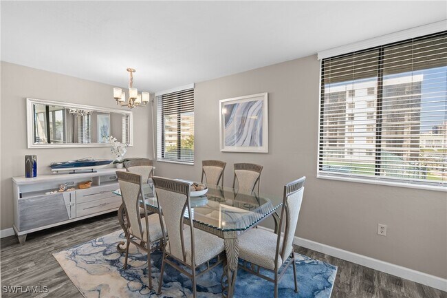 Building Photo - 10420 Gulf Shore Dr