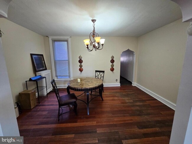 Foto del edificio - 5215 N Tabor Rd
