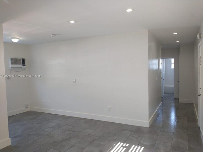 Foto del edificio - 17031 NE 21st Ave