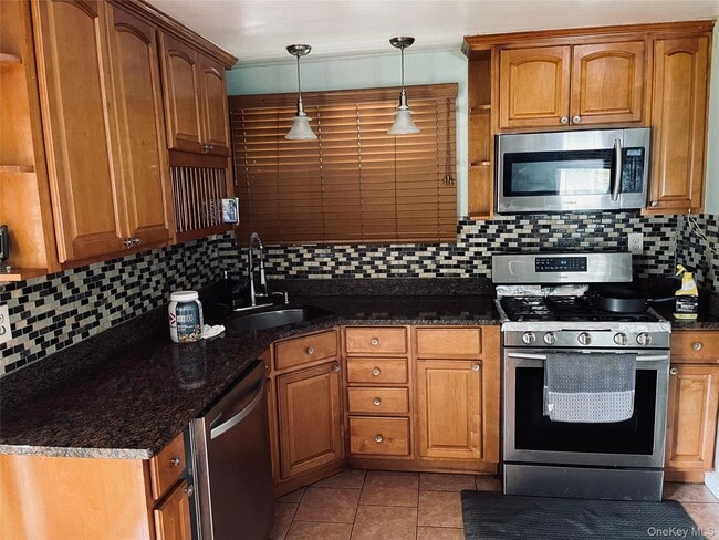 Foto del edificio - 276 Benson Ave