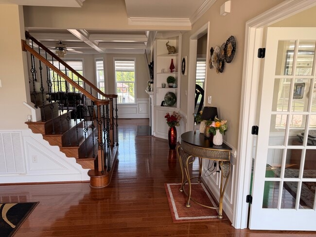 Building Photo - 5036 Parkland Dr