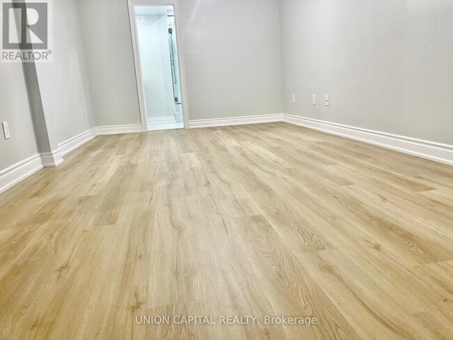 Building Photo - 19 Devonshire Ave