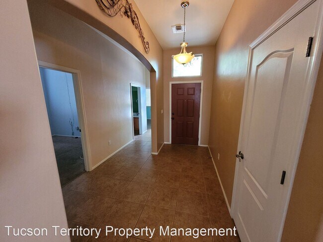 4 br, 2 bath House - 9034 S. Old Oak Ct. photo'