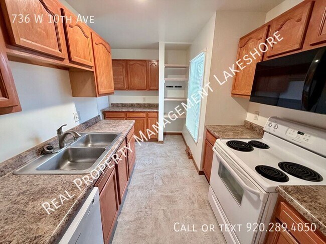 Building Photo - 736 W 10th Ave