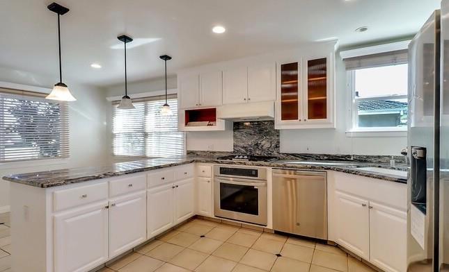 Building Photo - 747 N 18th St