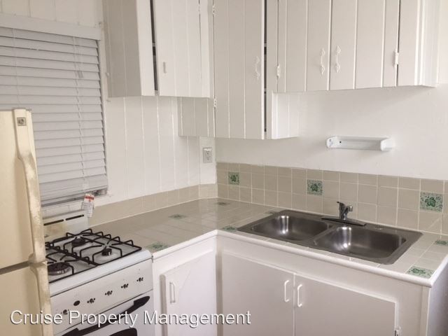 Building Photo - 315 Pine Terrace