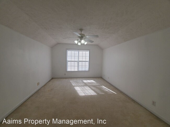 Building Photo - 4 br, 2.5 bath House - 3408 Stoneclave Place
