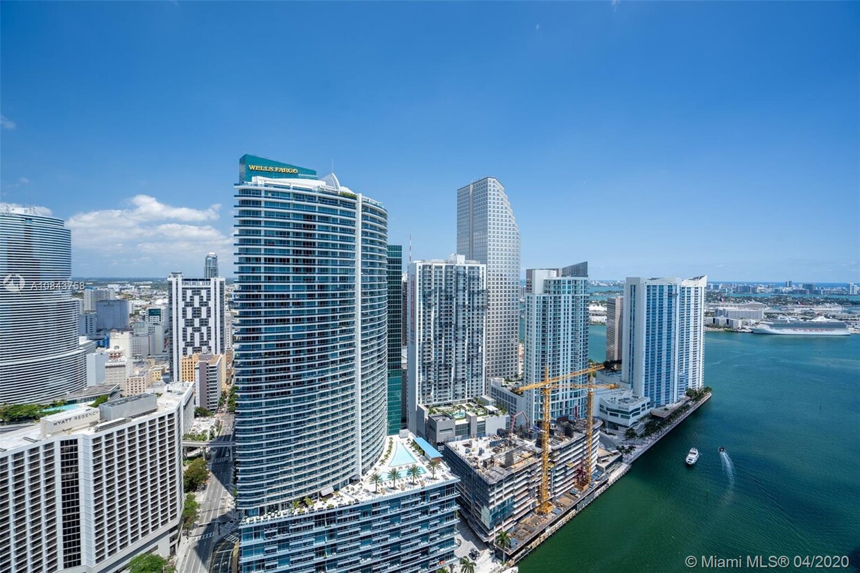 Foto principal - 485 Brickell Ave