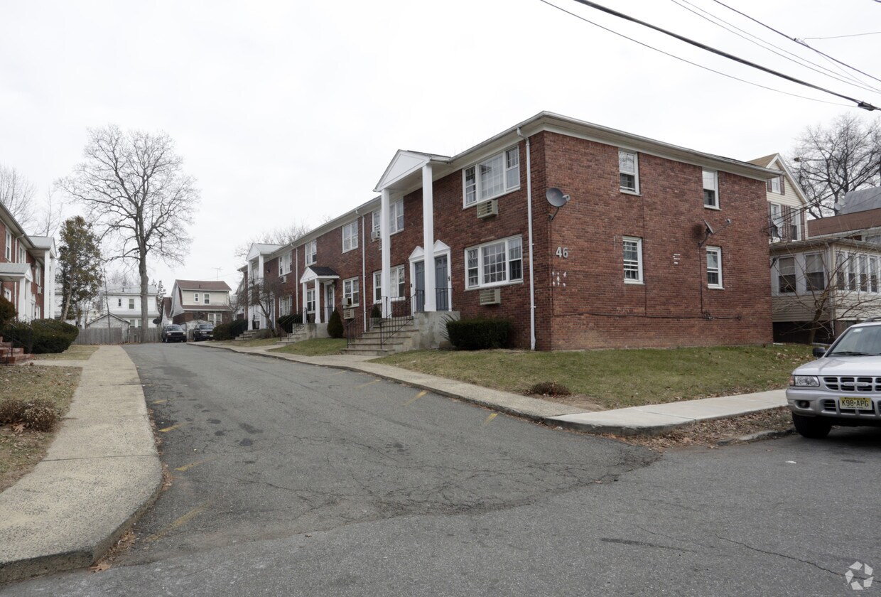 Primary Photo - 44-54 Rich St