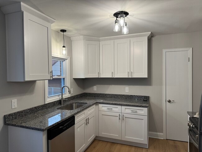 Foto del edificio - 18702 Arrowhead Ave