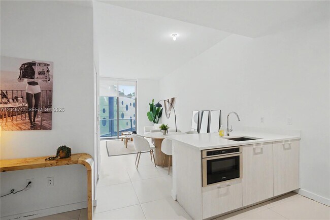 Foto del edificio - 501 NE 31st St