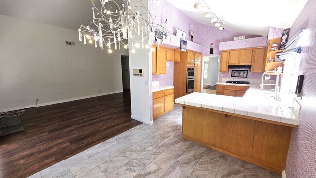 Building Photo - 1752 Bradcliff Way
